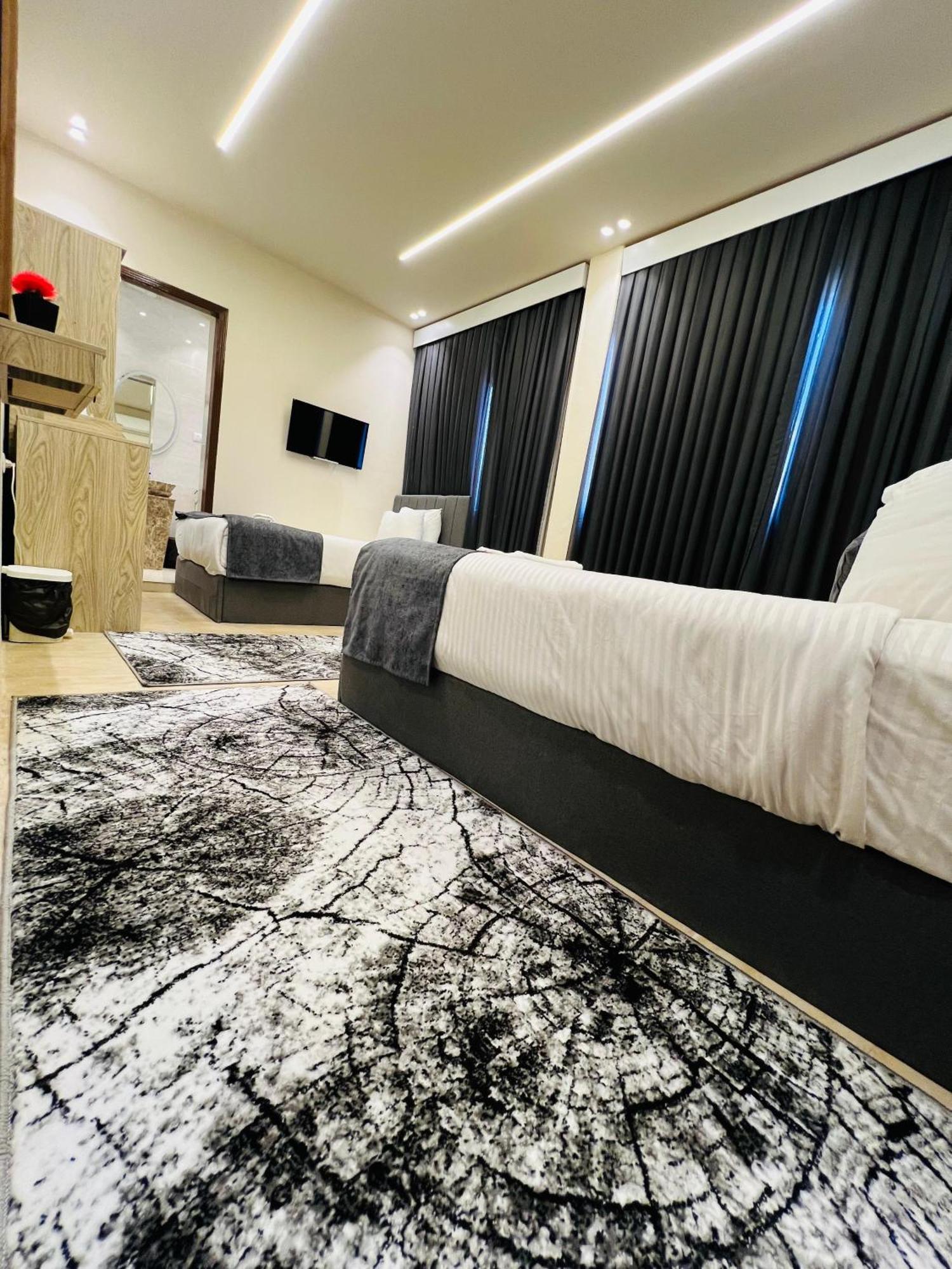 Golden Scarab Pyramids Hotel 3*